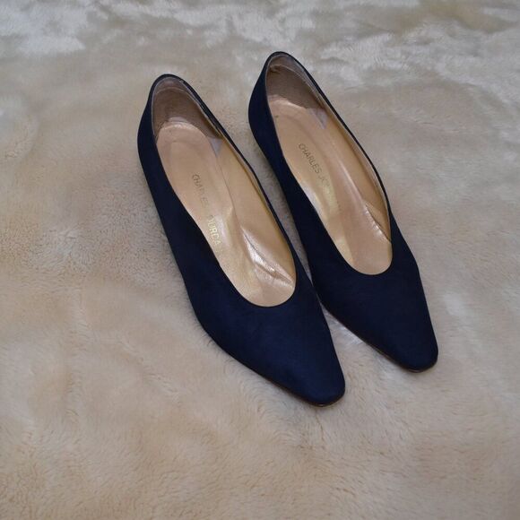 Charles Jourdan VTG Navy Blue Suede Pumps 2" Heel Size 8.5 Italy Elegant Chic - Picture 12 of 14
